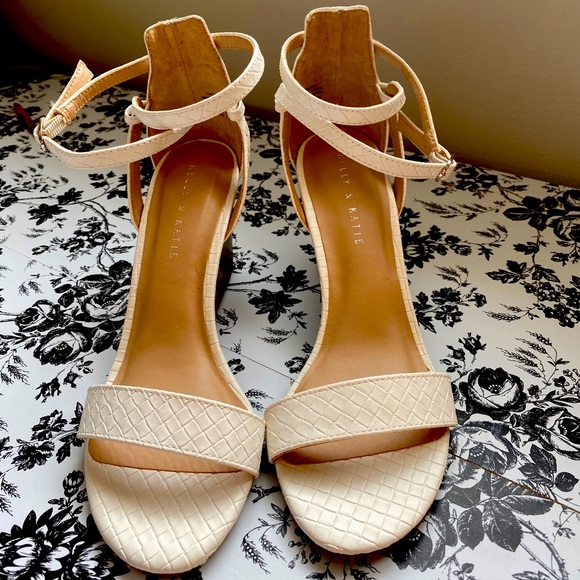 Kelly & Katie Shoes - Kelly&Katie wedge